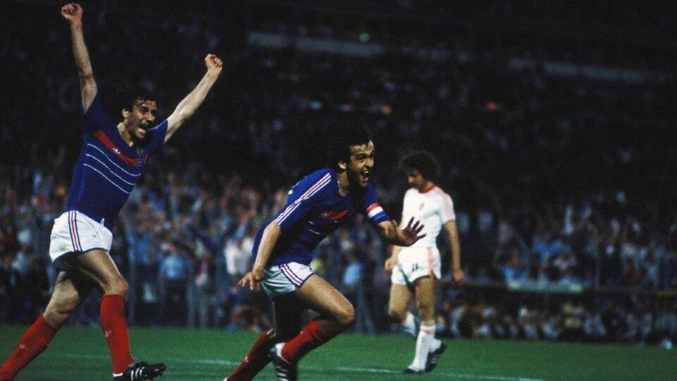 Διαβάστε για το Euro 1984. Διαβάστε για την Γαλλία του Μισέλ Πλατινί ο οποίος μαζί με τους Ζιρές, Τιγκανά και Φερναντέζ κατέκτησαν το Euro.