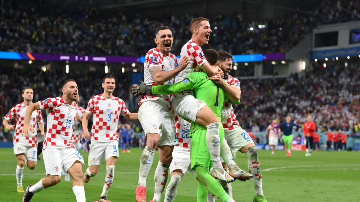 Ιαπωνία - Κροατία: 1-1 (πεν. 1-3): Ο Λιβάκοβιτς την έστειλε στα προημιτελικά